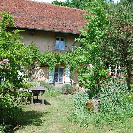 Bed and Breakfast La Tour Marcilly-la-Gueurce Esterno foto