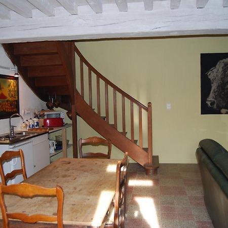 Bed and Breakfast La Tour Marcilly-la-Gueurce Esterno foto