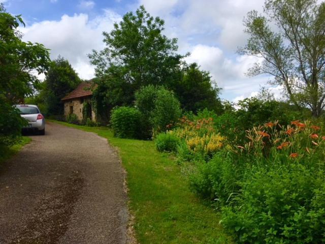 Bed and Breakfast La Tour Marcilly-la-Gueurce Esterno foto